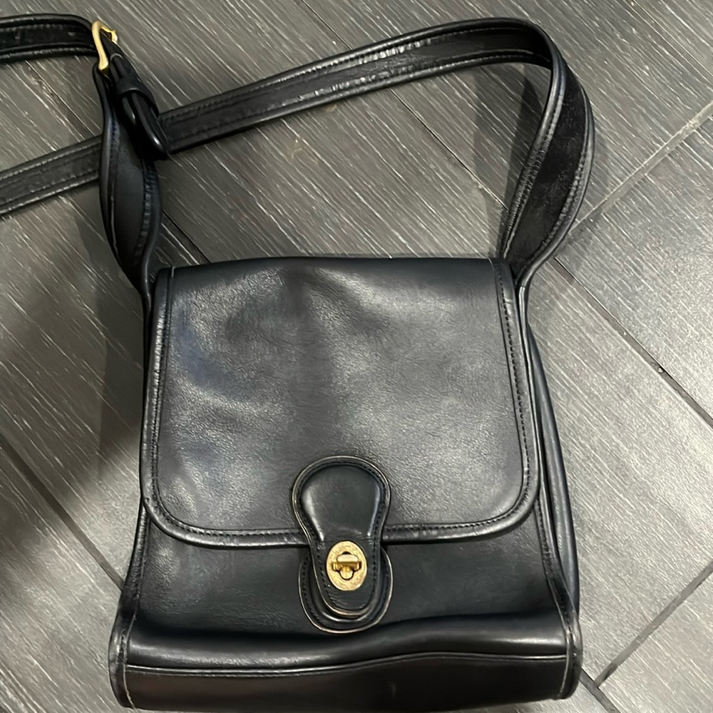 Beautiful vintage coach!